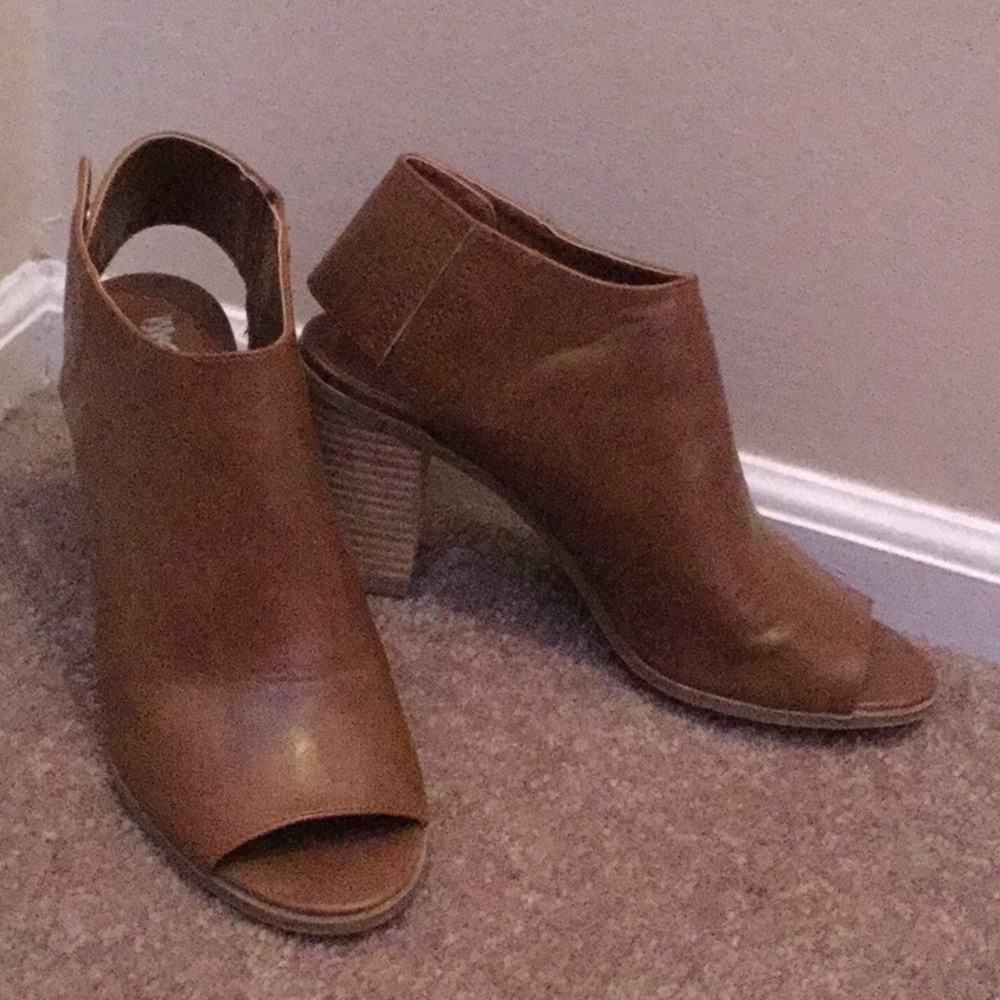 Ankle open toe booties